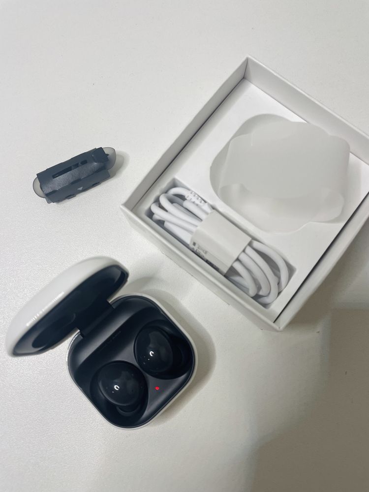 Słuchawki Samsung Galaxy Buds2 bezprzewodowe