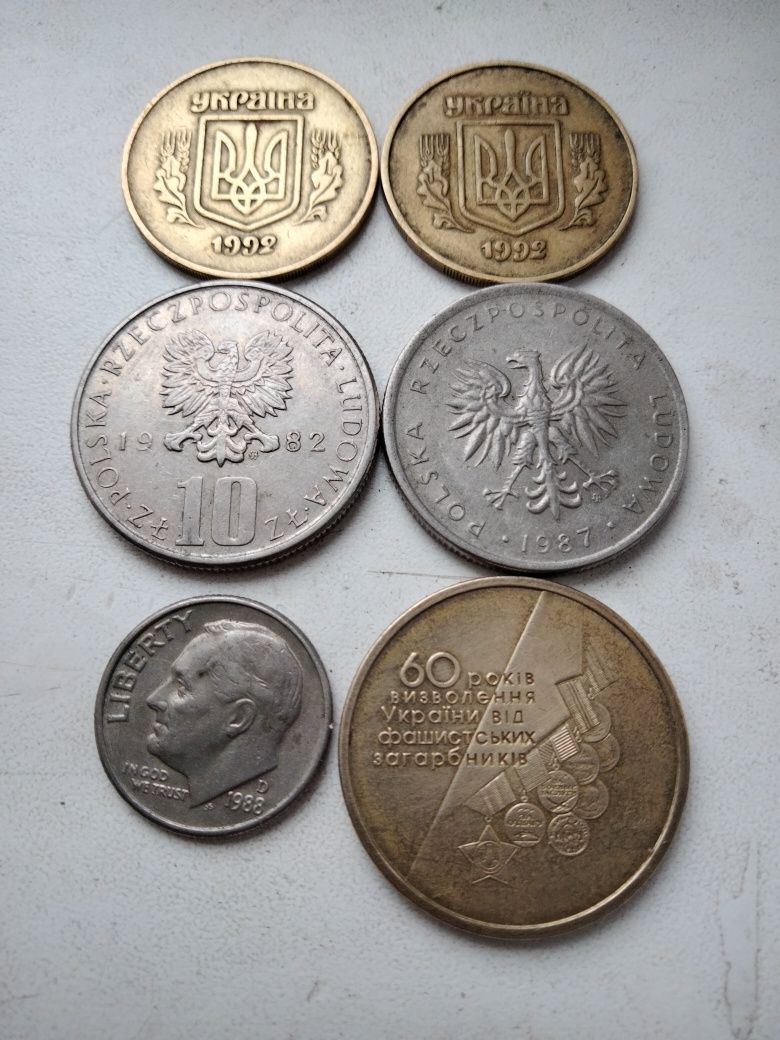 Продам лот монет України, США , Польща