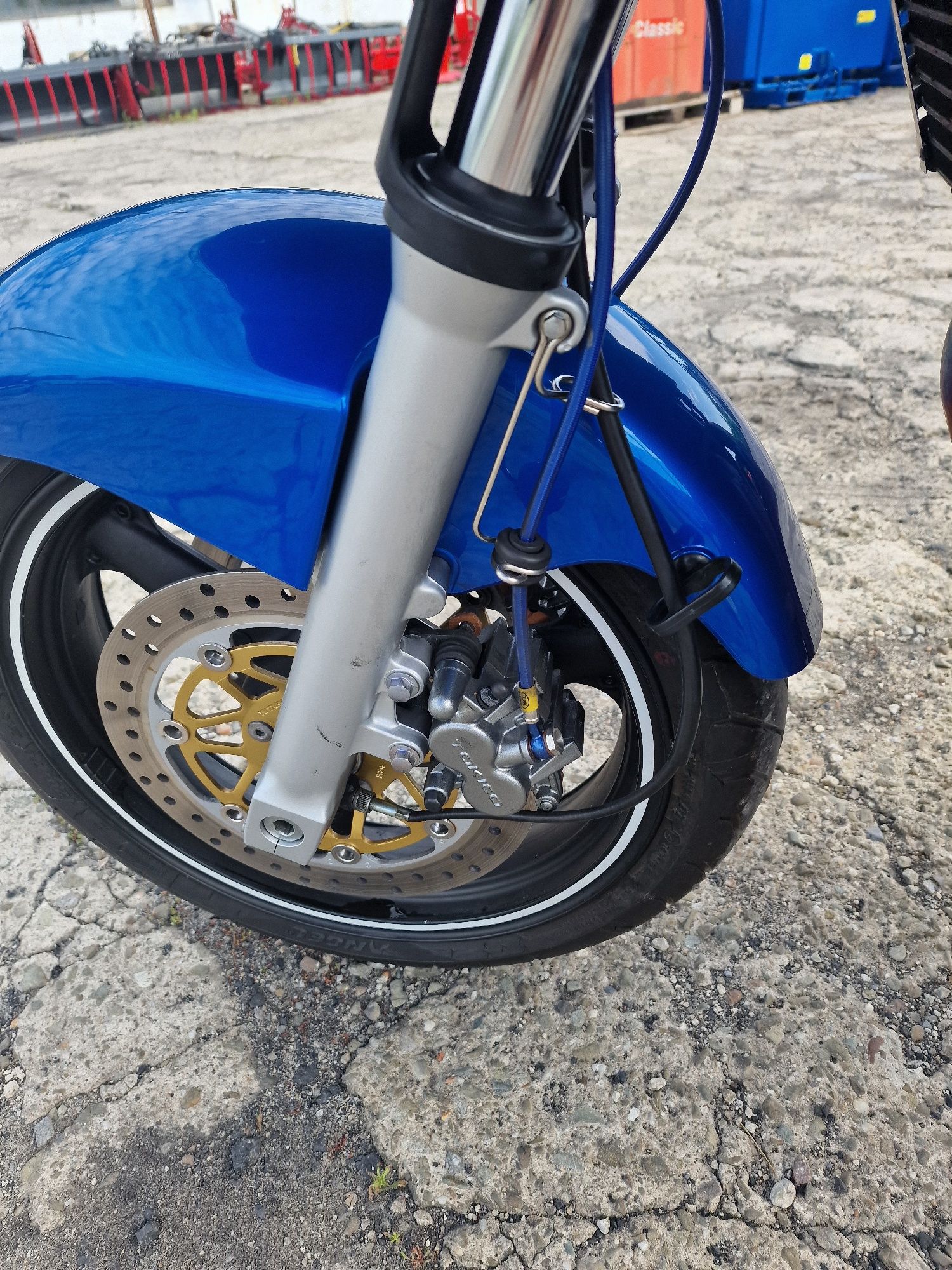Kawasaki ZR7S w super stanie