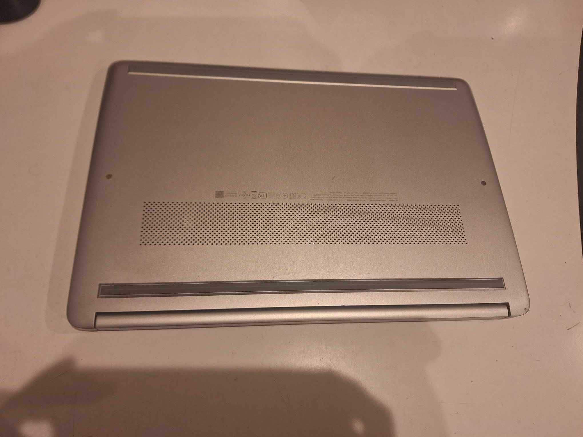 Laptop HP 14-s, Ryzen 5, 8GB, SSD 256GB, Full HD