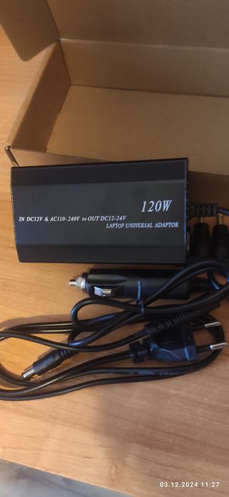 Зарядка ноутбука автомобильная.