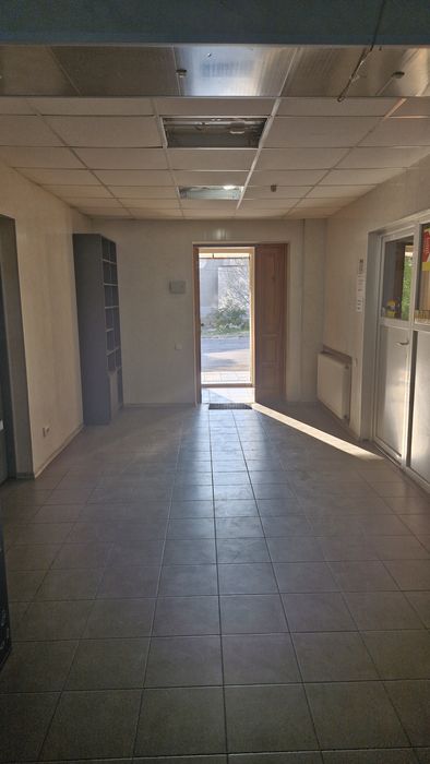 Продаж комерційної нерухомості (мкр. 7-й Зарічний 123 кв.м.)