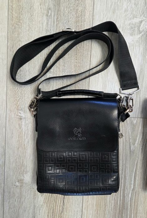 Продам сумку барсетку мужсчкую 200 за Все