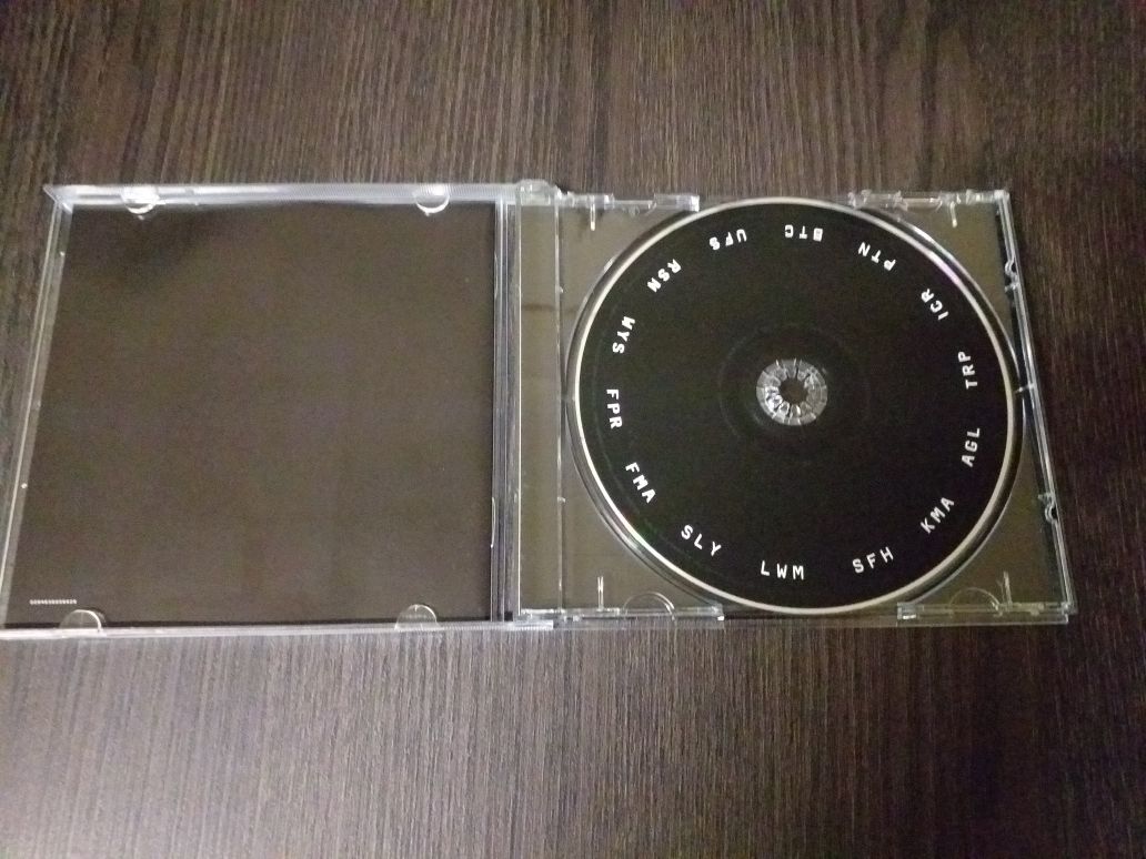 SEM USO Cd Massive attack Collected,imaculado,veja zonas,envio ctt