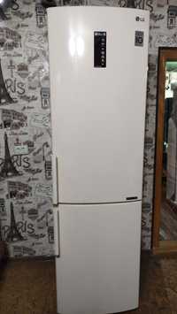 Холодильник LG, морозильная камера Beko, машинка Самсунг