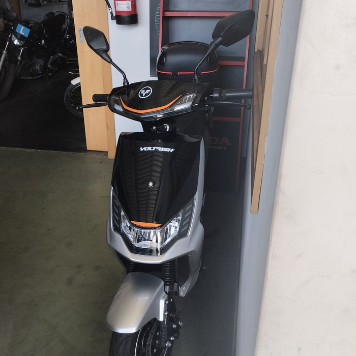 Scooter elétrica Azores x1
