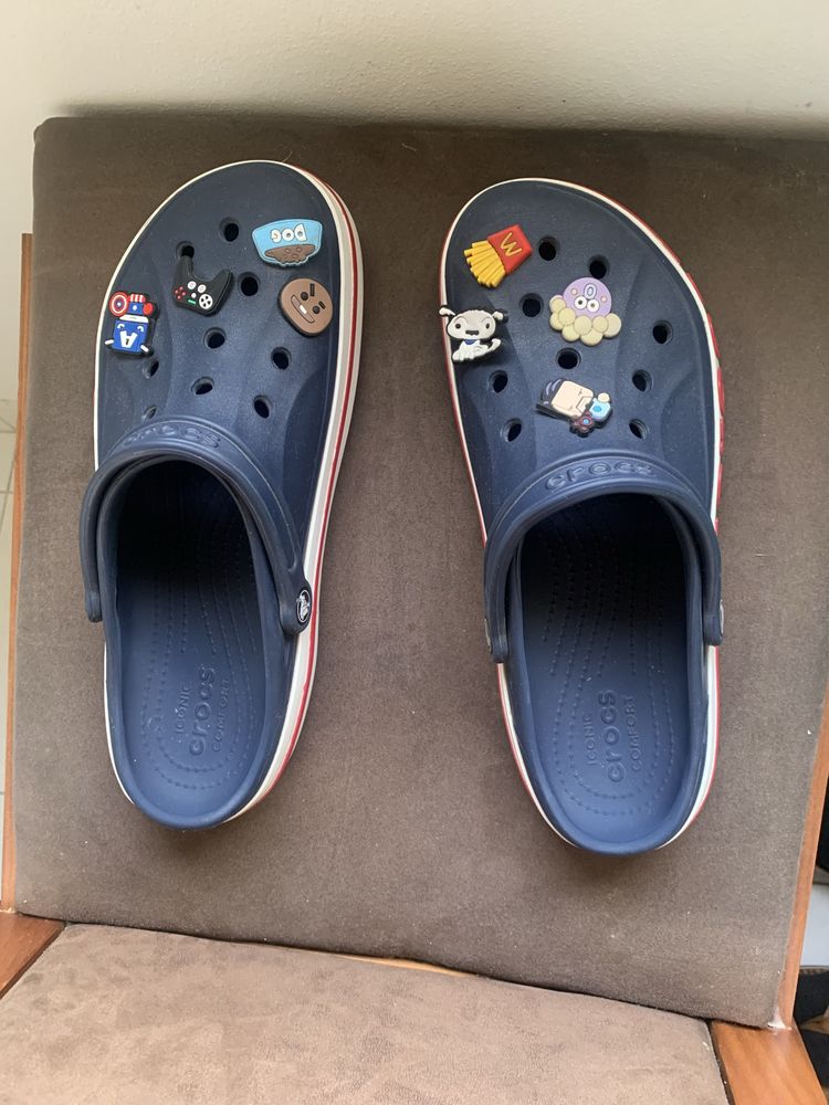 Crocs azuis tamanho44