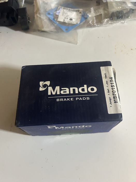 Гальмівні колодки до дисків MANDO MBF015194 Audi Seat Skoda Volkswagen