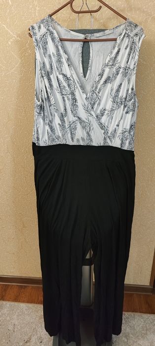 Жіночий одяг (плаття, кофтинки) 50-52 розміру