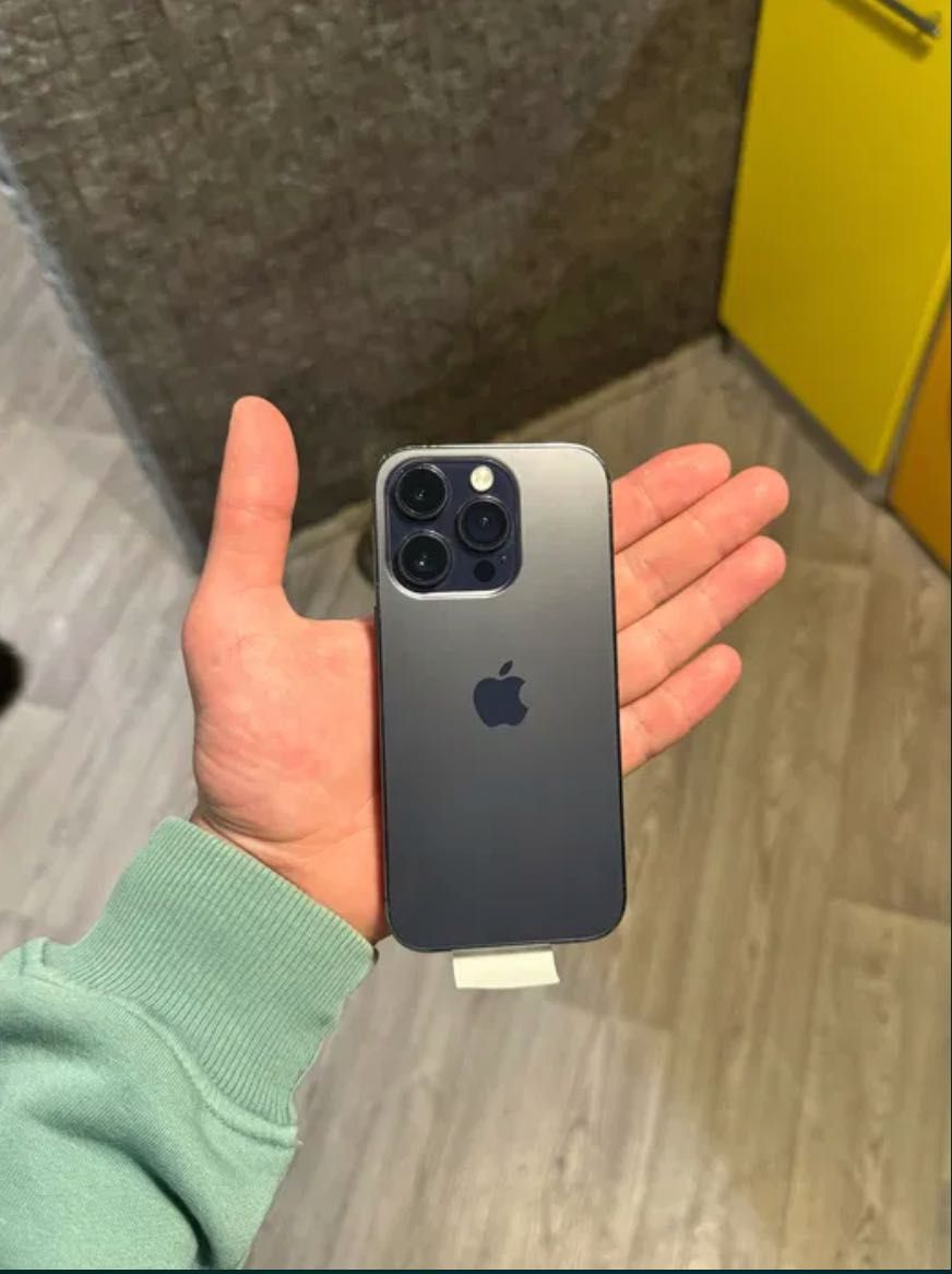 Iphone 14 pro 256 з новим екраном в плівці і новую батареею