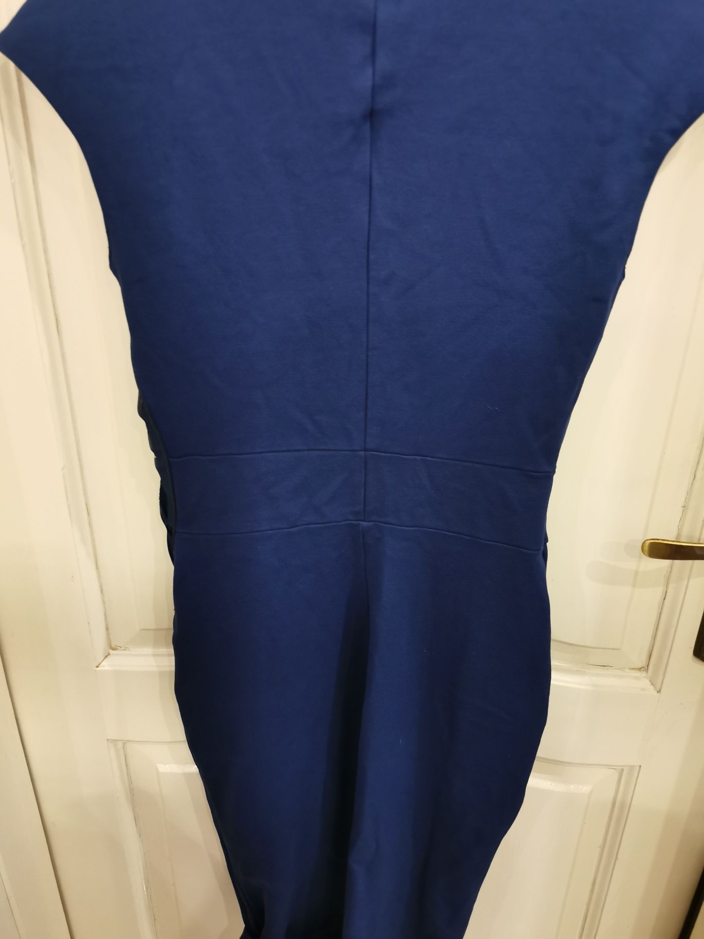 Sukienka elegancka midi granatowa