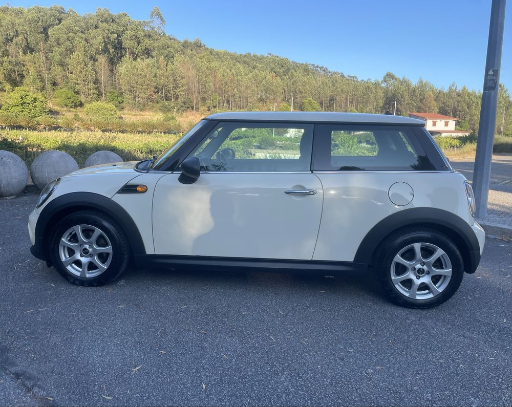 Mini cooper com historico na marca