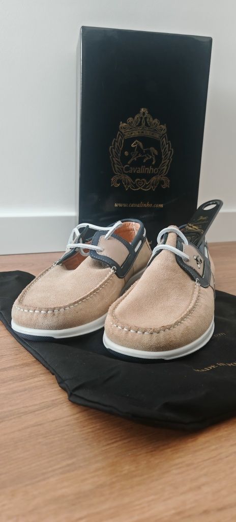 Sapatos cavalinho