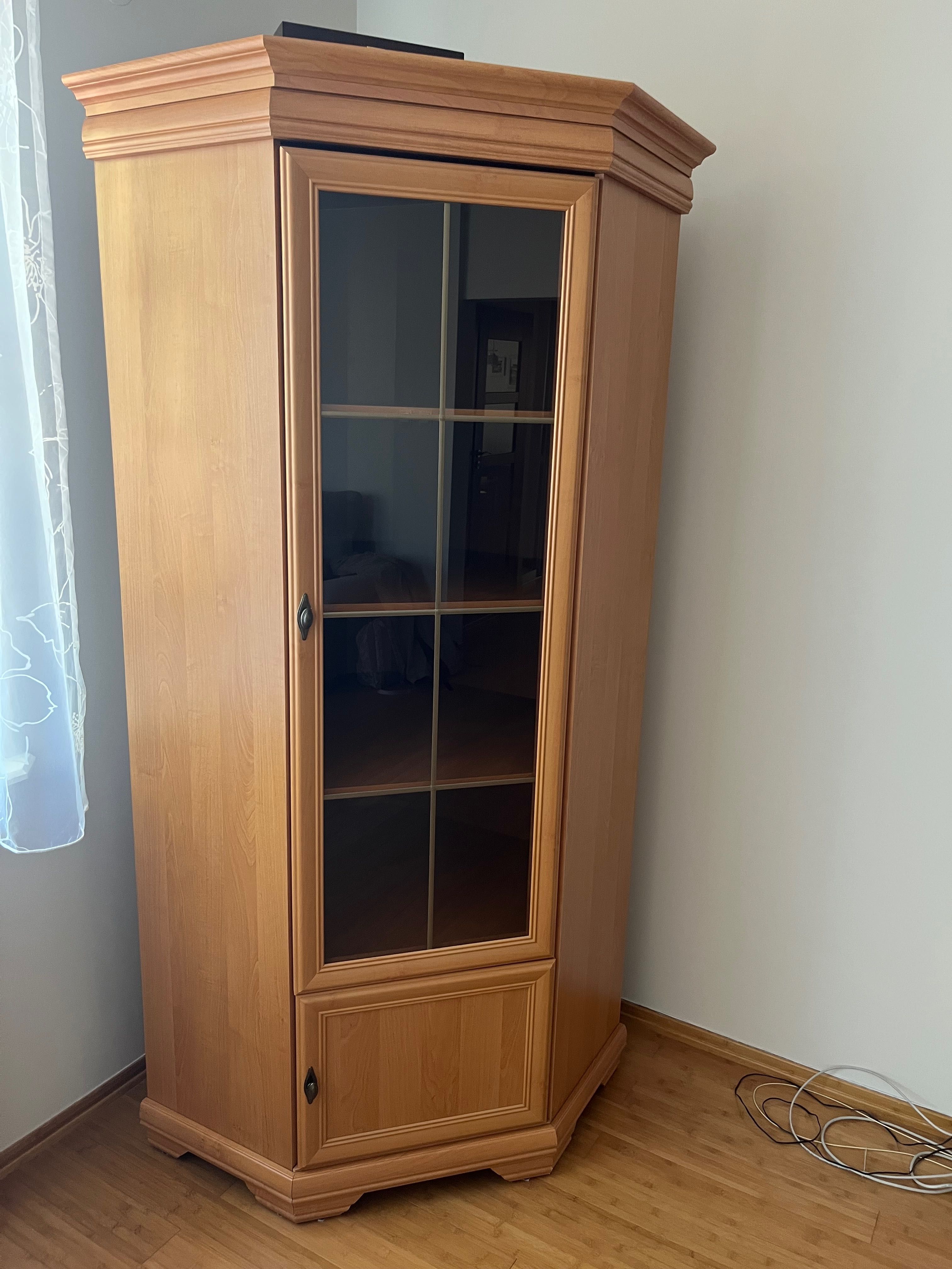 Meble do salonu w stanie dobrym