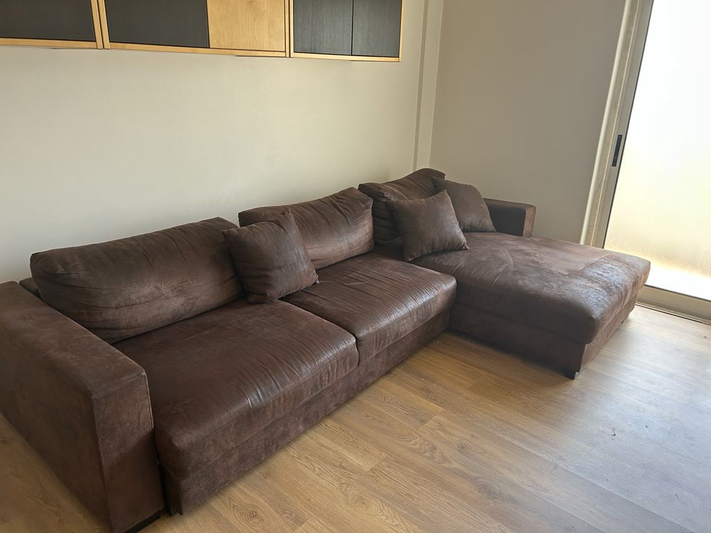 Sofa com chaise longue