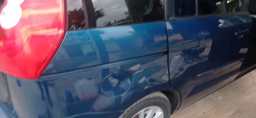Продам авто Mazda 5