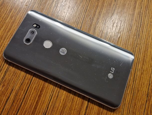 smartfon LG v30 100% sprawny bez wad flagowiec, ip68, wodoodporny