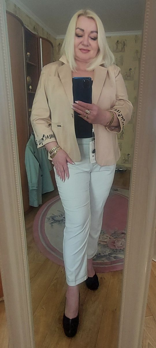 Модные ,люксовые  летние брюки 7/8 . Турция.. 50-52