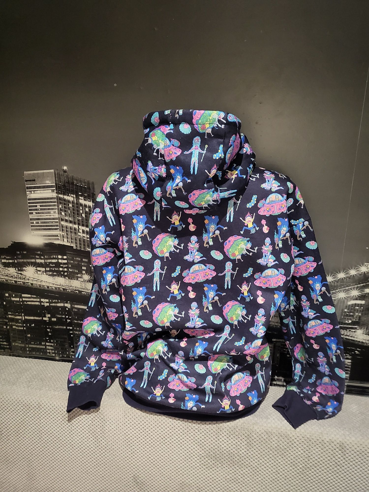 Bluza oversize Sinsay Rick and Morty  rozm S  jak nowa  oversize