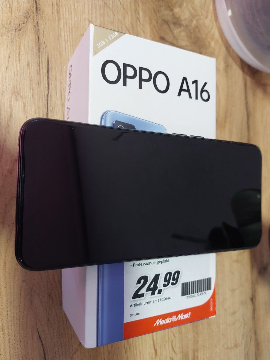 Продам смартфон OPPO  A16