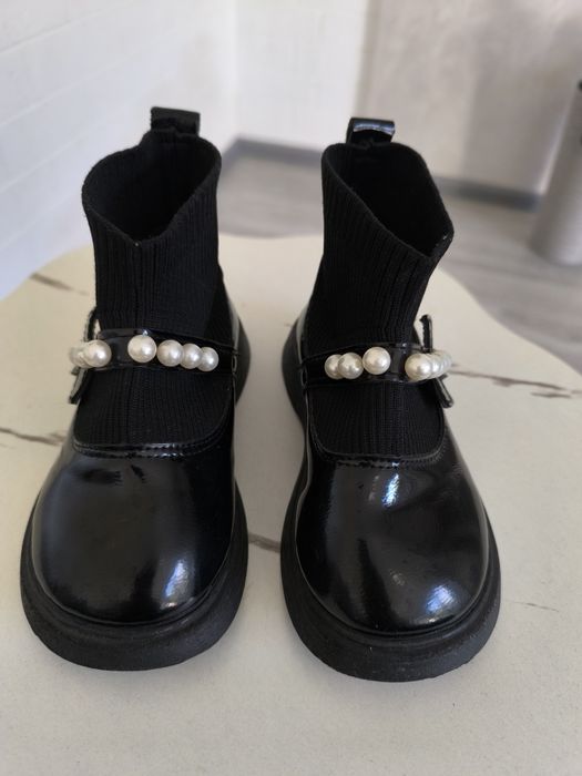 Черевики,ботінки осінь розмір 29/30,стелька 19 см.