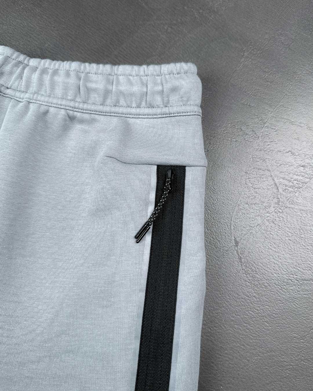 Штани Nike NSW Tech Fleece Joggers Particle Grey