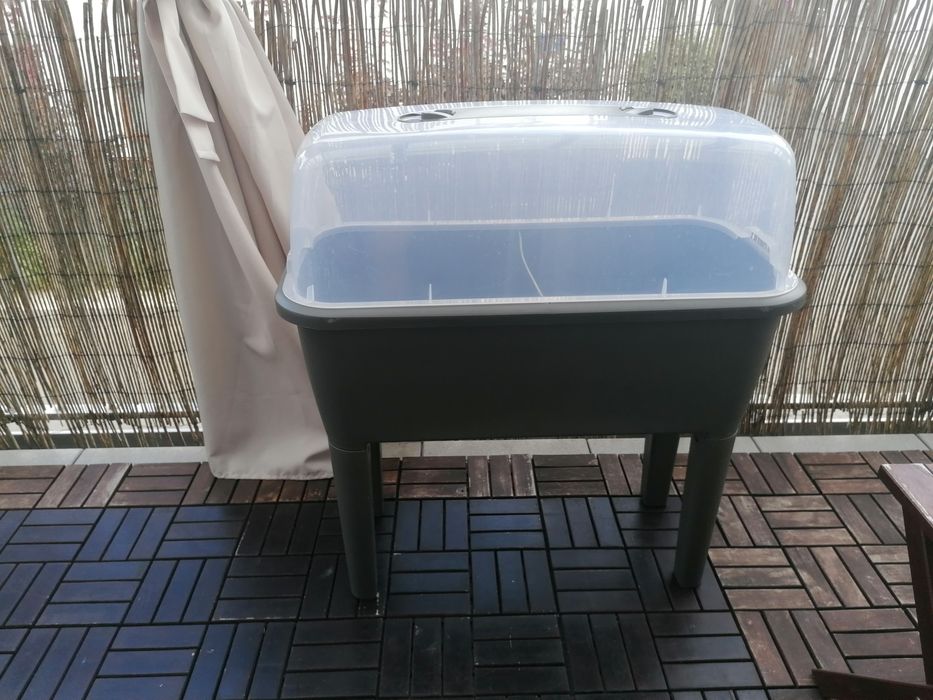 Szklarnia /mały inspekt na warzywa lub balkon