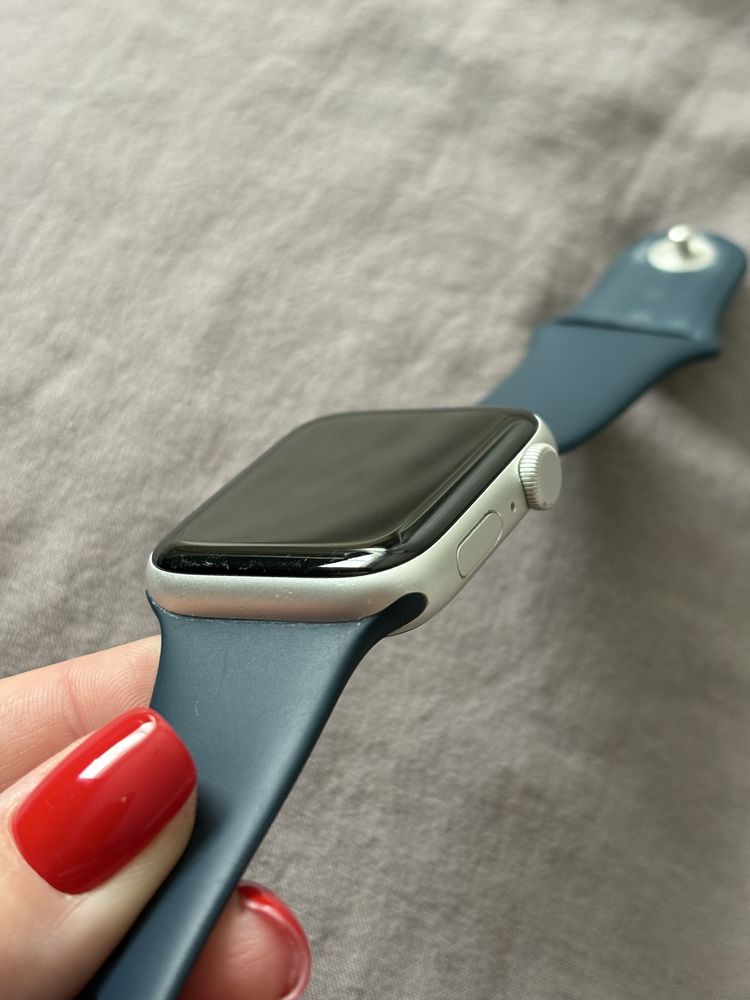 Годинник Apple watch SE
