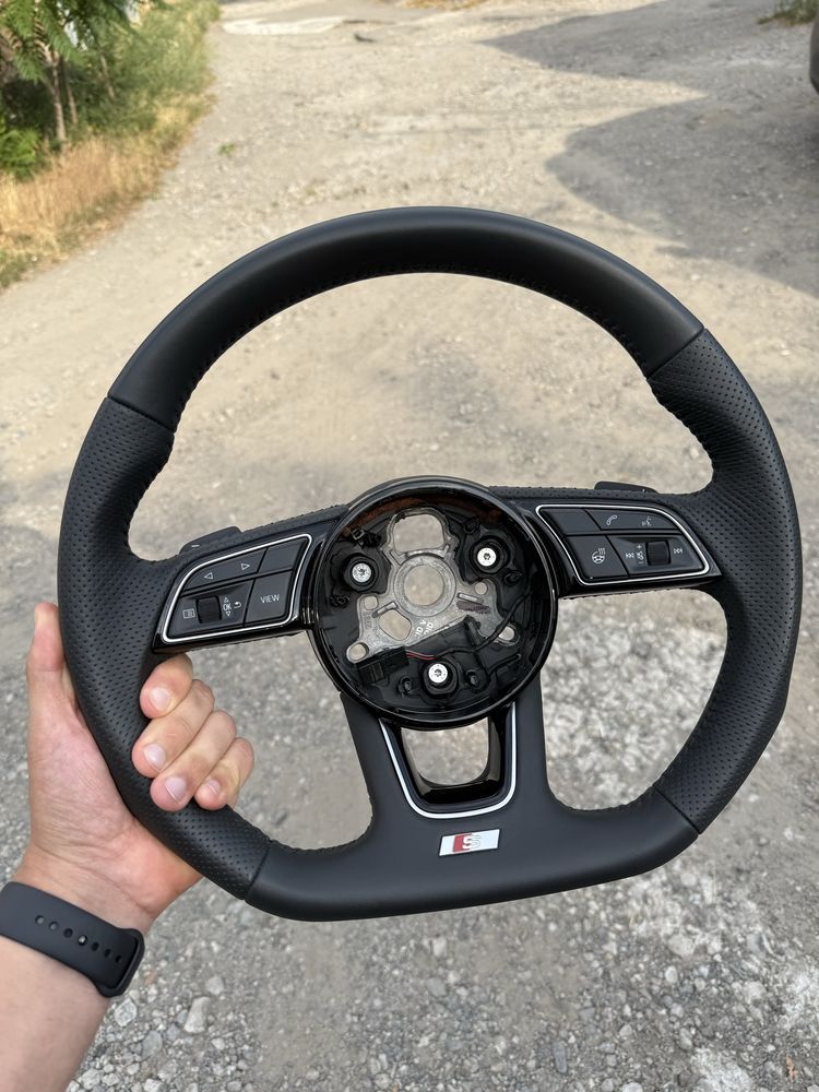 Кермо audi s-line скошене