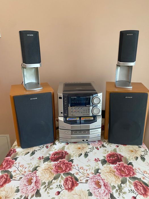 Музикальний / музичний центр Aiwa NSX-SZ83