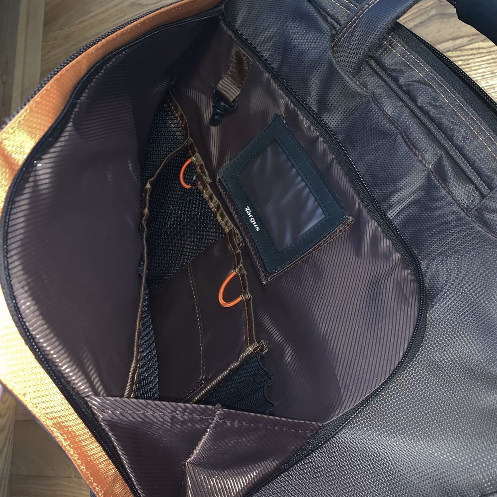 Torba na 2 laptopy Targus