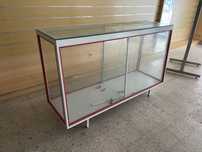 Vitrine de vidro / Expositor de vidro – 149 x 93 x 44 cm