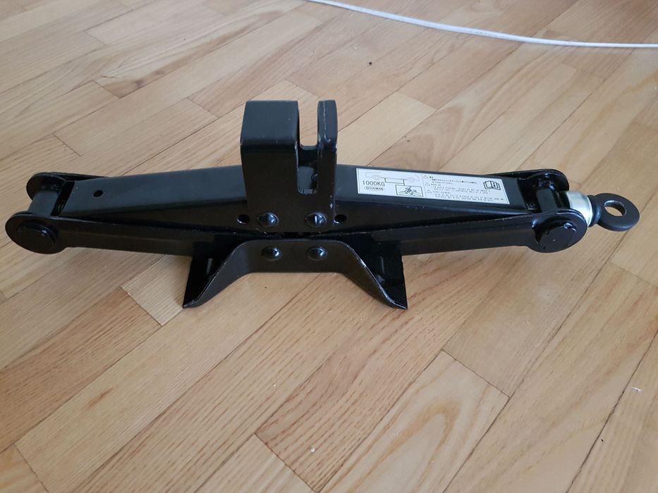 Mazda 1 2 3 5 6 Cx 5 Cx 7 Cx 9 и другие Домкрат ключи крюки аксесуары