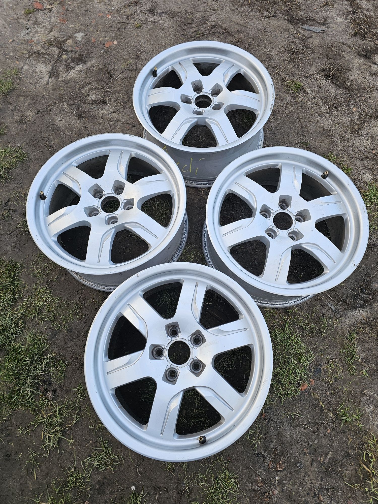 Felgi aluminiowe oryginał Audi 8T0 7.5j et28 17"