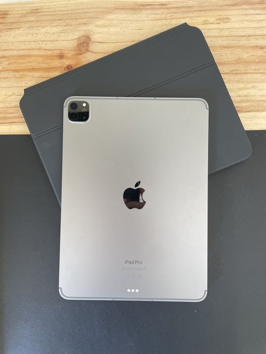 Ipad pro 11” 4ª geração + magic keybord