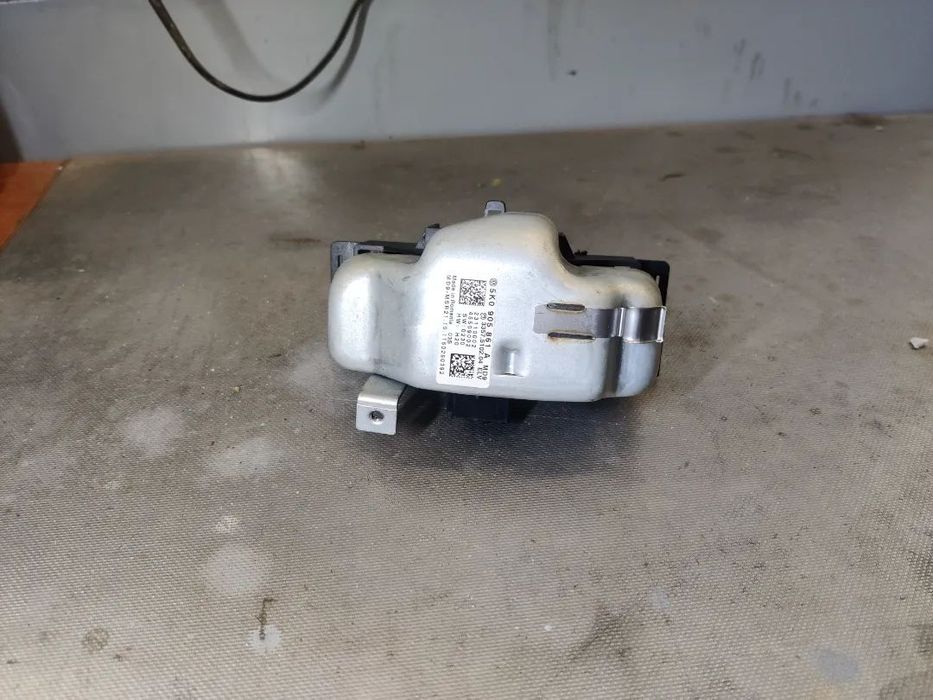 Blokada kolumny kierownicy Skoda Superb Audi A1 Q3 VW Passat Tiguan Sharan Seat 5K0905861A
