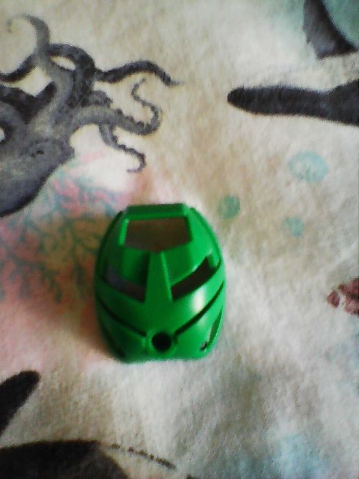 Sprzedam maskę Bionicle Ruru