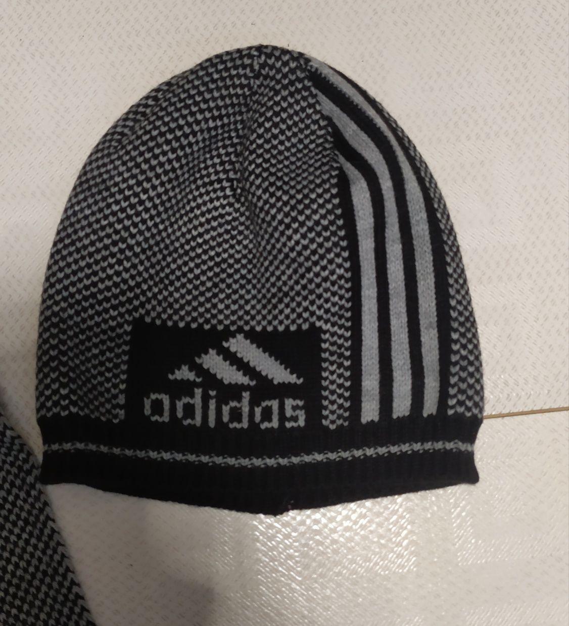 Komplet czapka i szalik Adidas