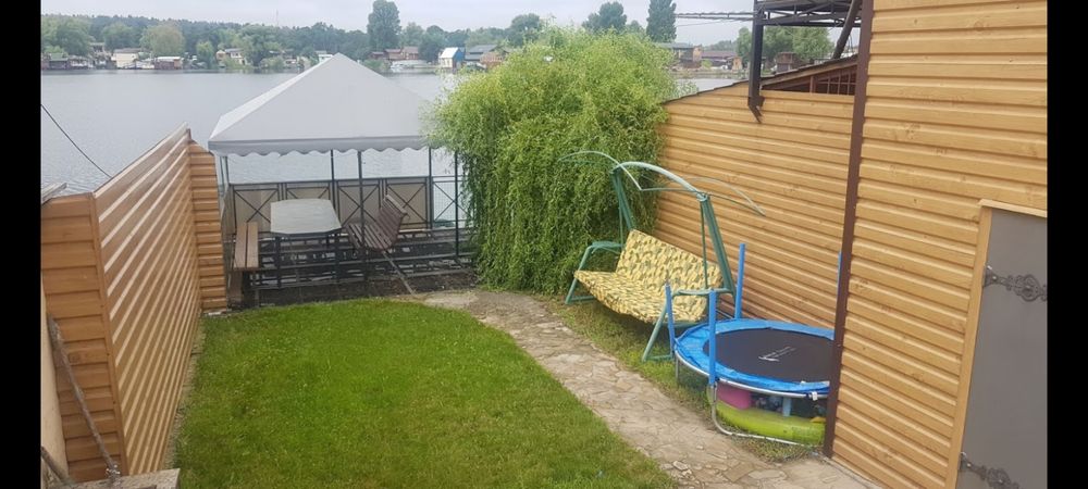 Продам будинок на причалі