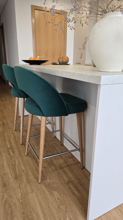 2 bancos altos para ilha/bar verde veludo