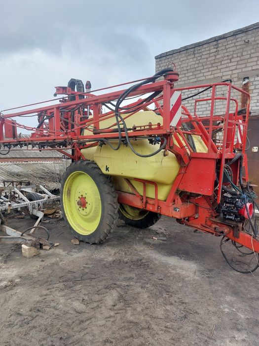 Опрыскиватель прицепной keverlend  rau