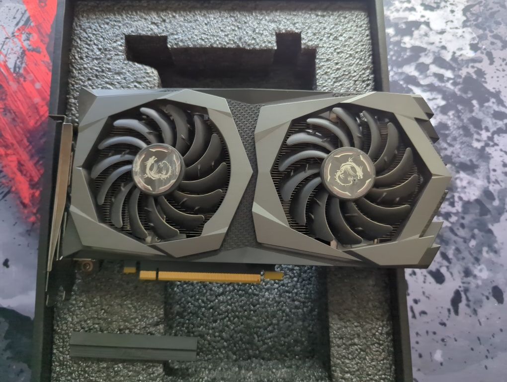 Nvidia 1660 Super чудова відеокарта в гарному стані