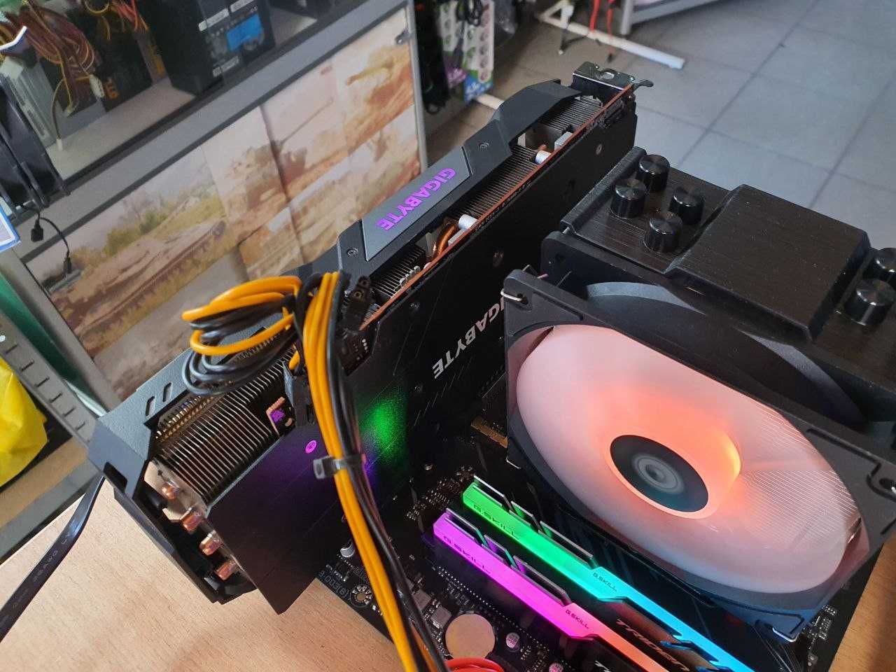 Видеокарта Gigabyte RX5700 8 Gb 256 bit Gaming OC отличное сост.