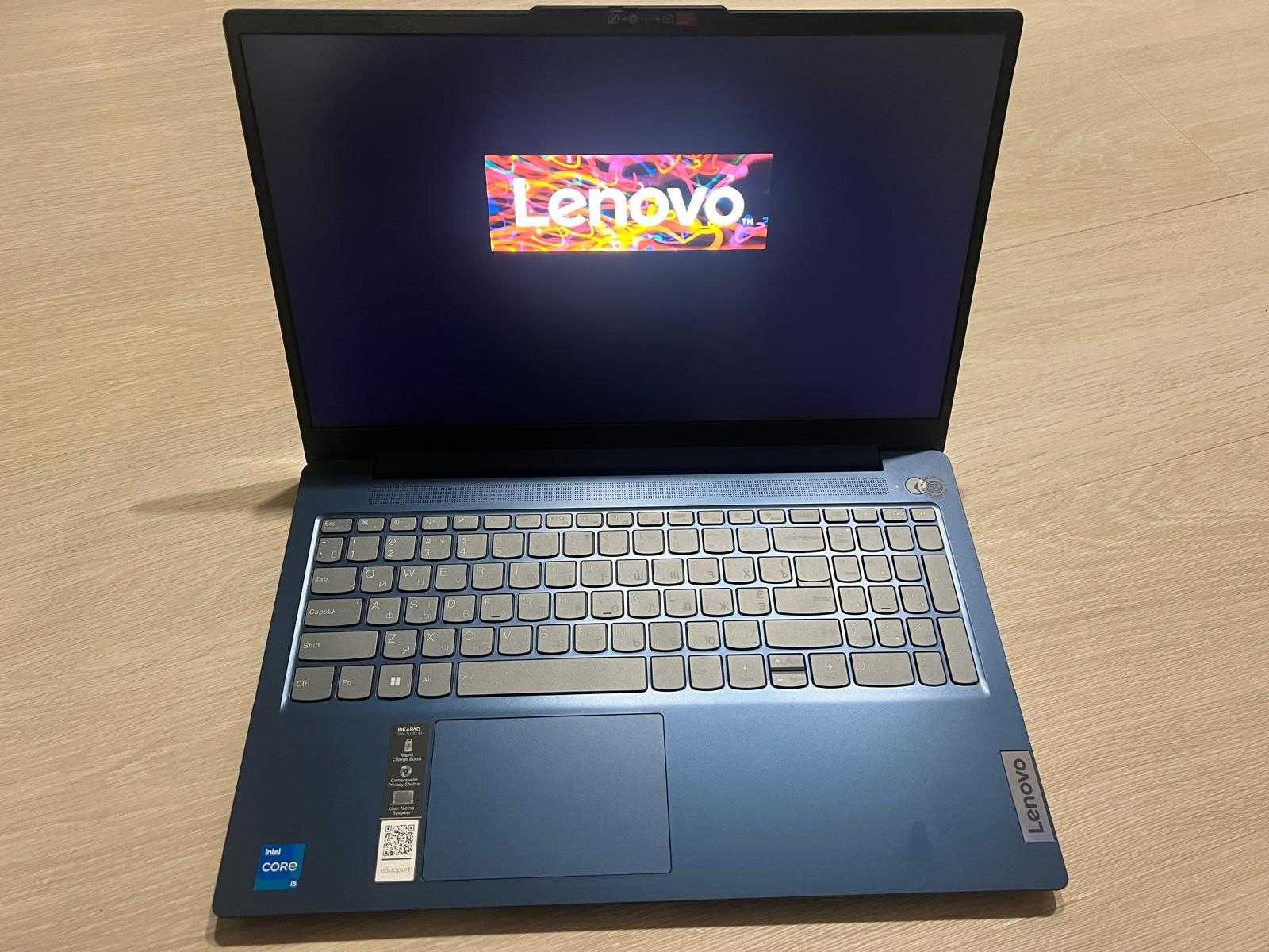 Ноутбук Lenovo IdeaPad Slim 3 15IRU8 15.6"