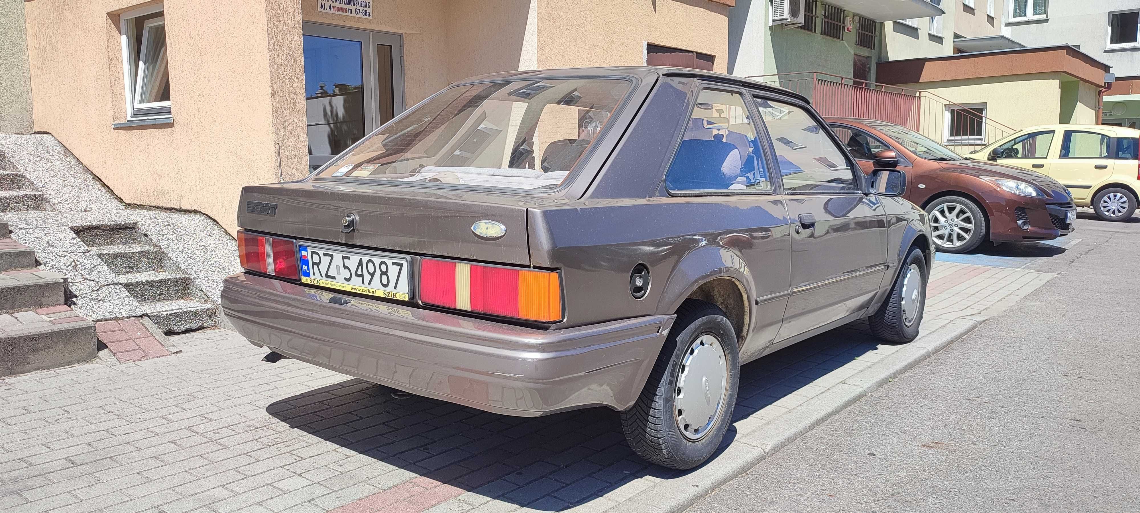 Ford Escort MK4 1986 3D