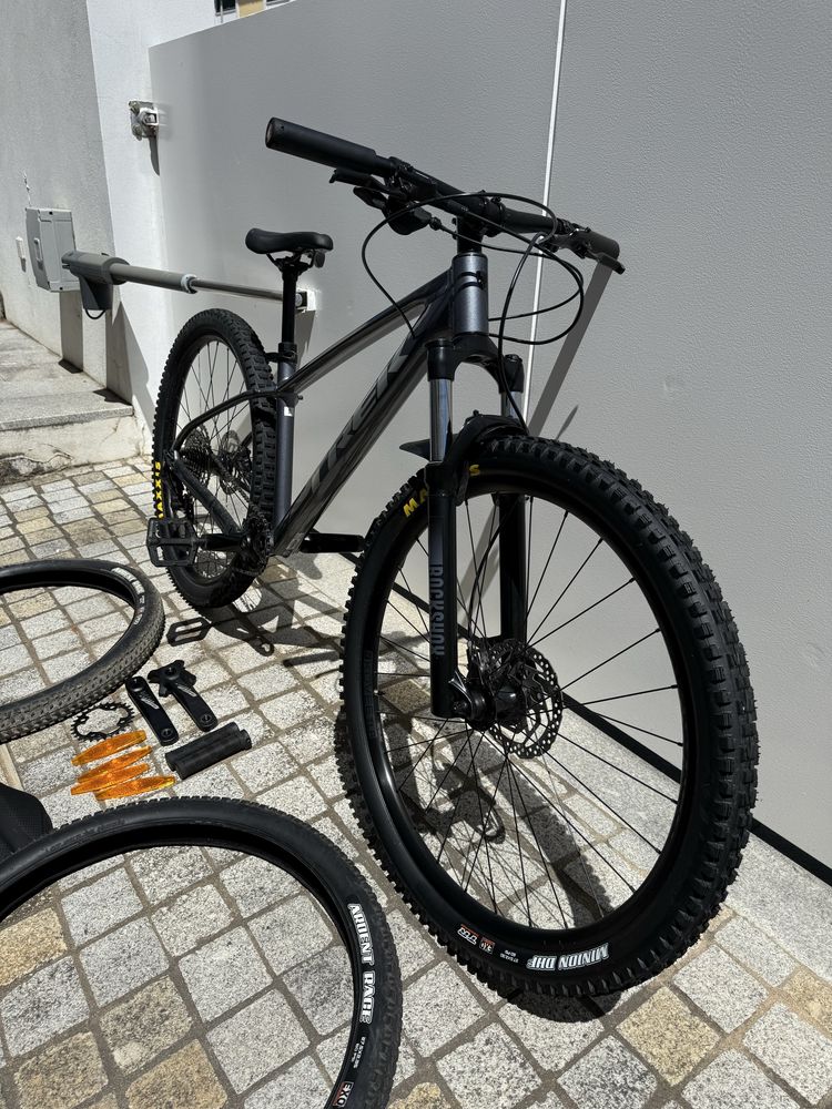 Bicicleta btt Trek Marlin 7 2023 (tamanho S, 27,5)