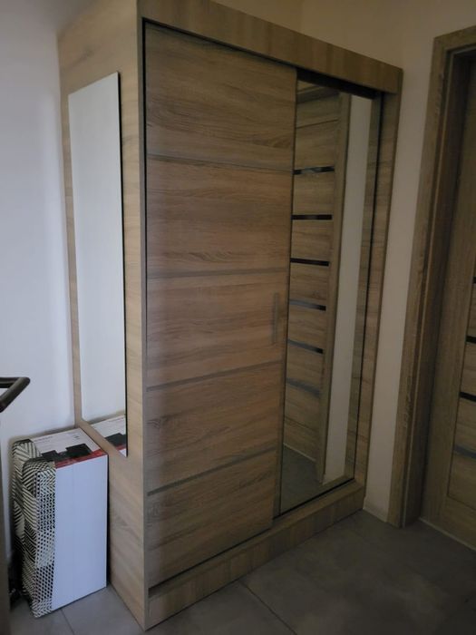 Szafa 120x200 cm z lustrem z boku
