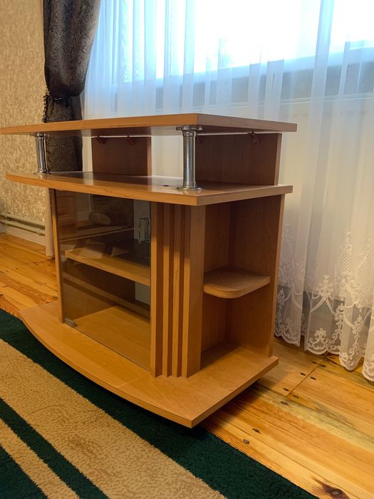Тумбочка під телевізор