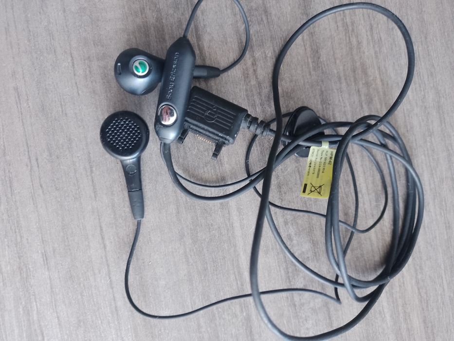 Мобільний телефон Соні Еріксон жабка