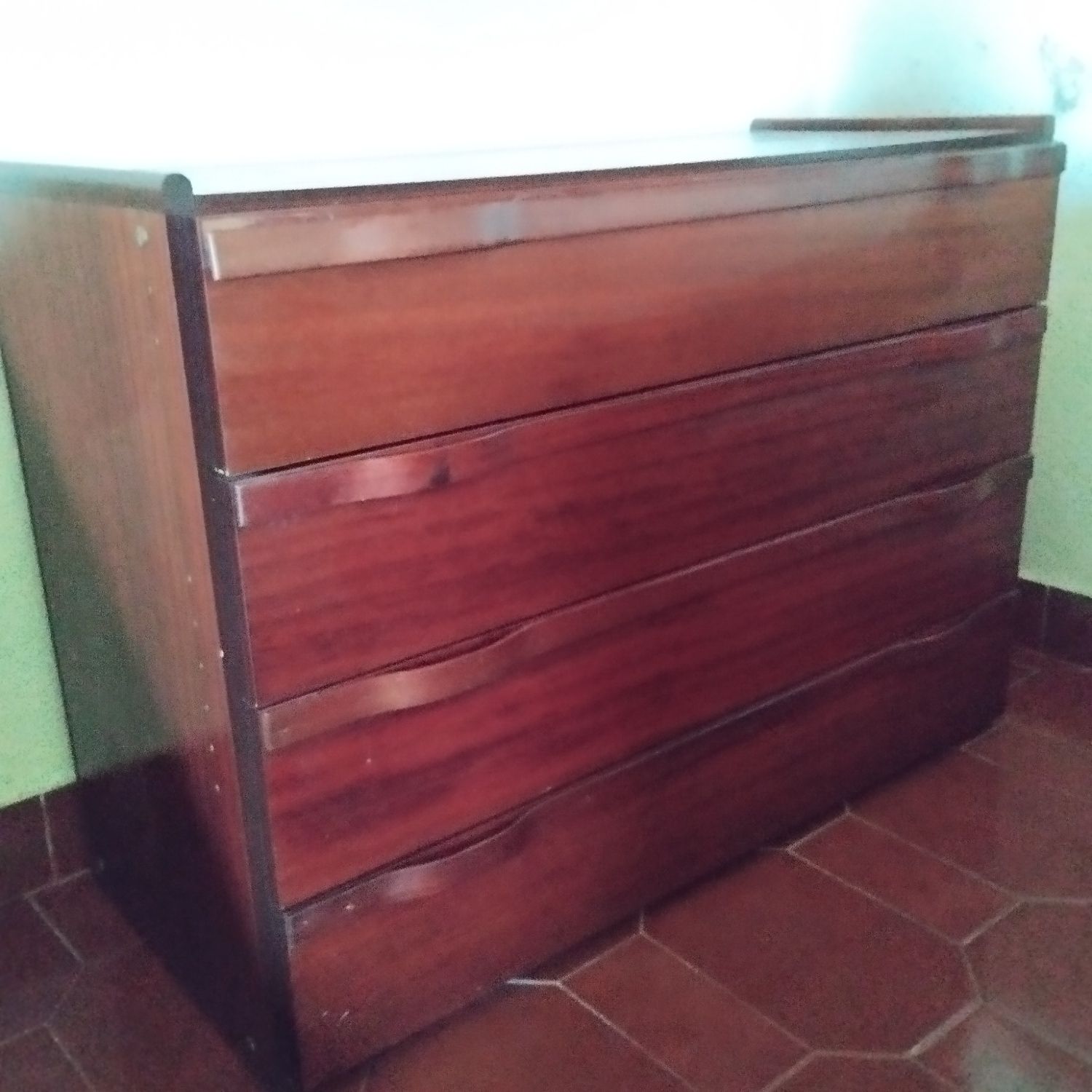 Cómoda da Olaio anos 70